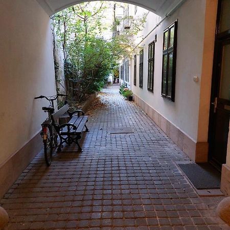 Happy Apartment In The Heart Of Budapest With 2 Rooms Dış mekan fotoğraf