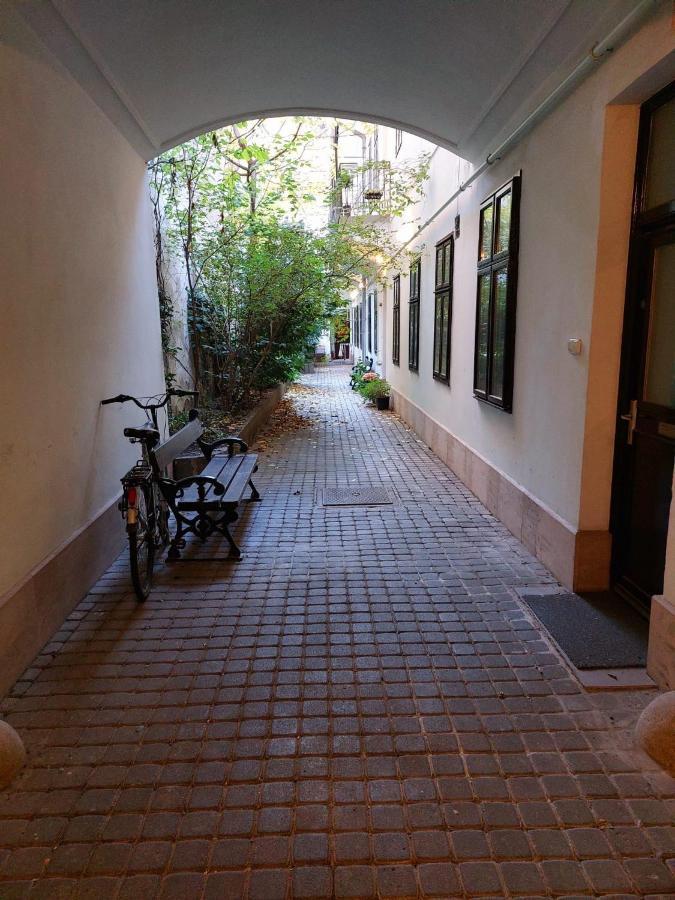 Happy Apartment In The Heart Of Budapest With 2 Rooms Dış mekan fotoğraf